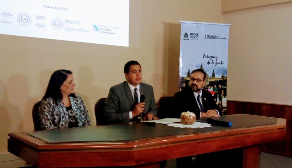 Foto lanzamiento