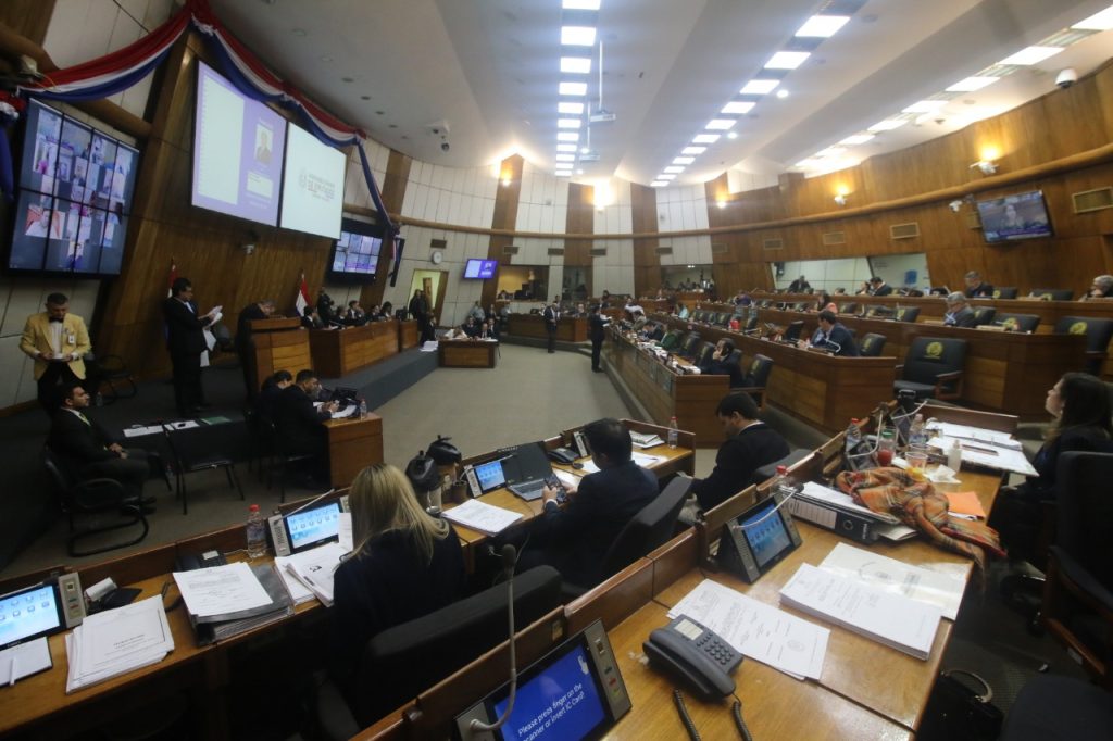 2022-11-02 Diputados aprobó proyecto BECAL