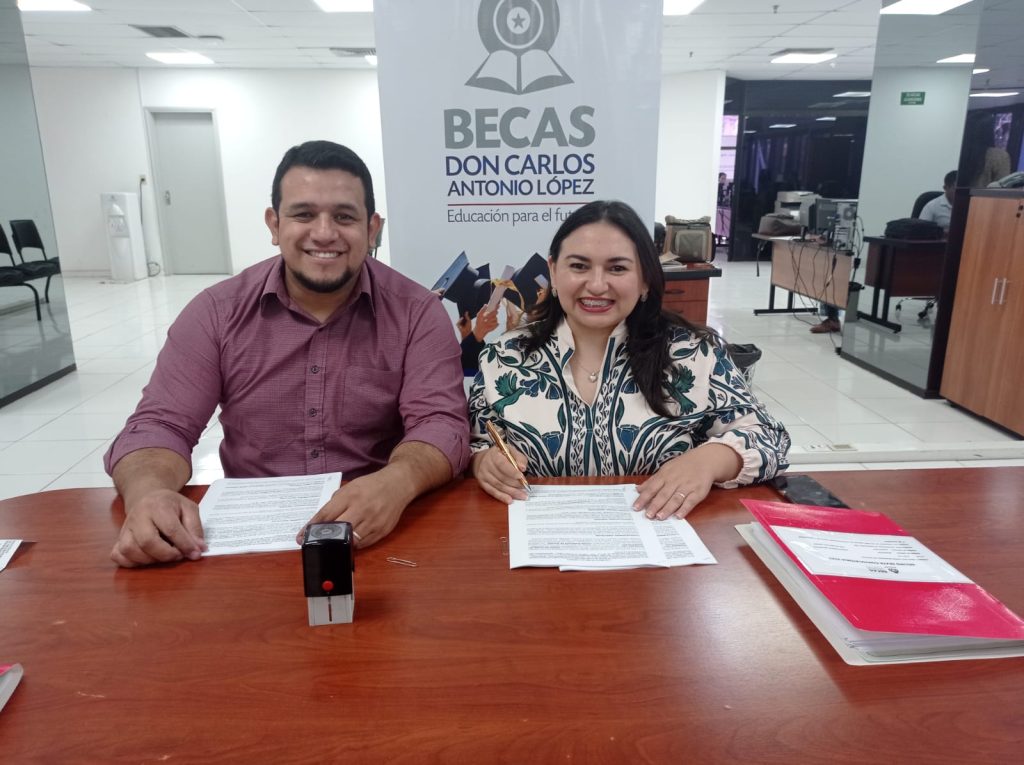 Docentes de Boqueron, nuevos becarios para España