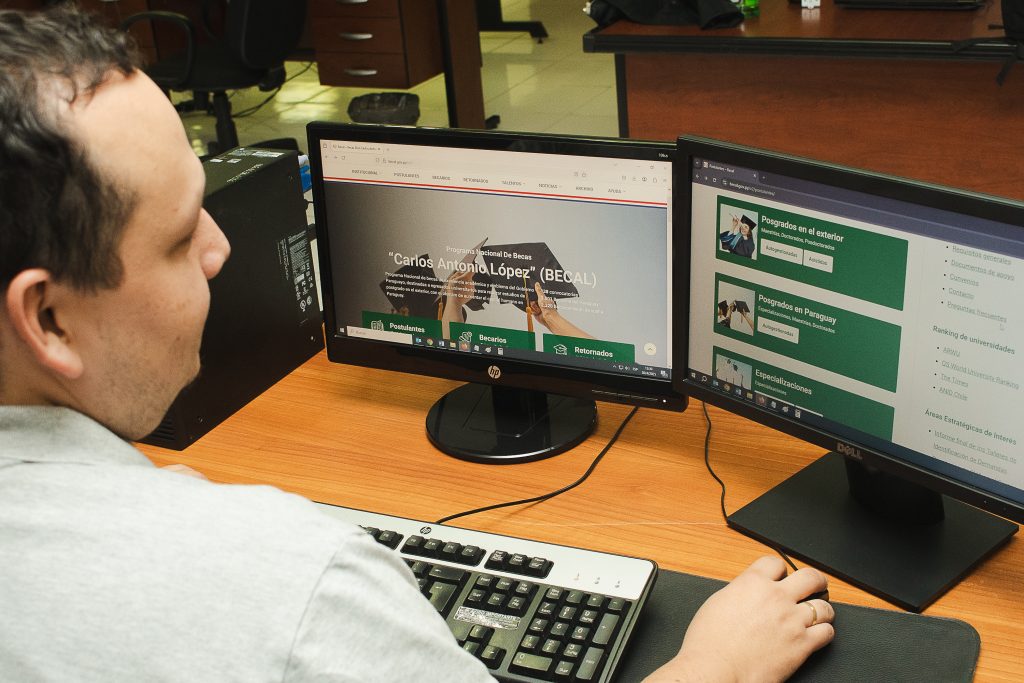 POSGRADOS EN PARAGUAY DSC04925