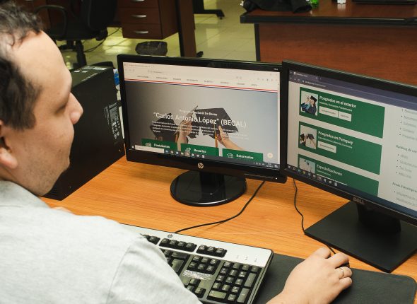 POSGRADOS EN PARAGUAY DSC04925